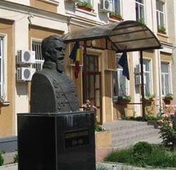 COLEGIUL NAŢIONAL ALEXANDRU IOAN CUZA