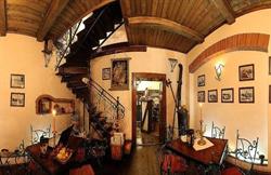 Casa Cositorarului cafenea si hotel