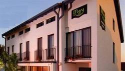 Pensiunea May Residence