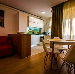 Top Trio Residence