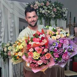 Flowers by Valeriu
