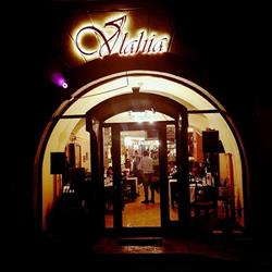 Vlahia Restaurant & Lounge