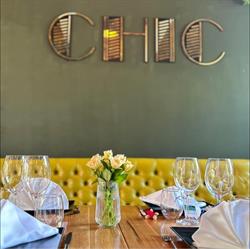 Chic Restaurant and Lounge