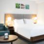 King Junior Guest Room