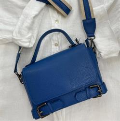 CAMELIA BOUTIQUE