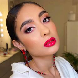 DESIRE MAKE-UP
