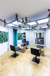 Salon Estetiq by Robert Bucur