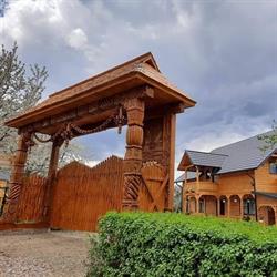 Casa Maramureşeană Larisa