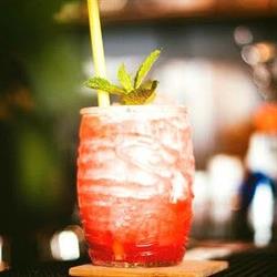Essenza Bar