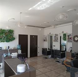 Salon HQ Studio