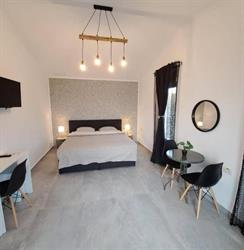 Kevin & Jessica Rooms
