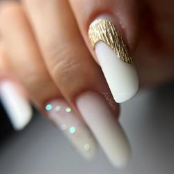 AleNails