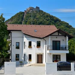 Casa Mora