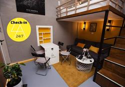 SC LArenting Agency SRL