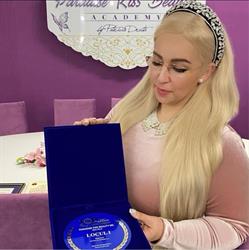 Paradise Kiss Beauty Academy