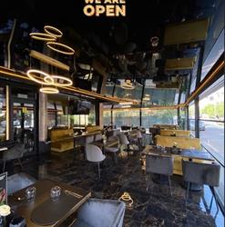 Check-In Lounge