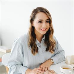DR ALEXANDRA CRISAN DIABET