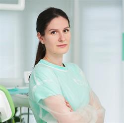 Dr. Mojse Antonia -medic dentist