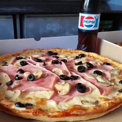 Complete Pizza