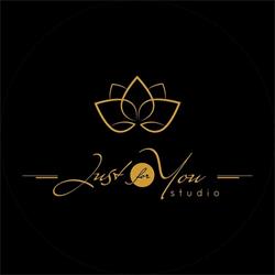 ELLY ANEMONA s-a transformat in JUST for YOU - STUDIO