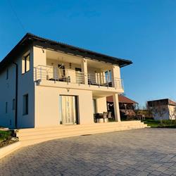 Viktoria House