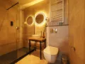 Baie modernă și elegantă - Craft Inn Boutique Hotel