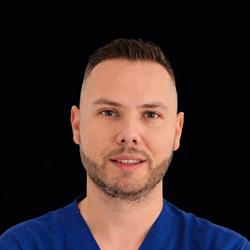 Dr. Marius Trancă - Chirurgie Plastică & Estetică