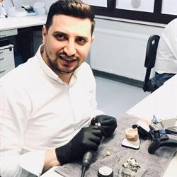 Ultimate Dental Lab - (Laborator stomatologic)