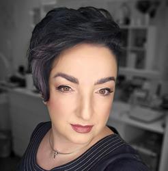 Romana Oanes Make-up artist