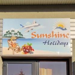 Agenţia de turism Sunshine Holidays
