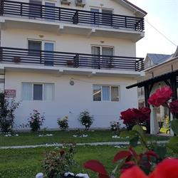 Vila Trandafirilor