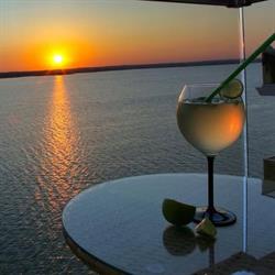 Diandra by the Lake - Mamaia