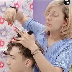 Clara The Barber