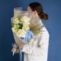BUCHET HORTENSIE ALBASTRA SI LISIANTHUS - California Flowers