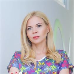 Dr Corina Zorila, medic dermatolog