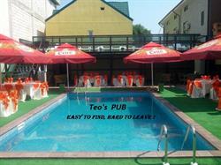 Cazare Teo's Pub