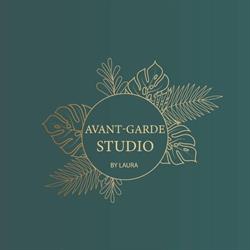 Avant-garde Studio by Laura