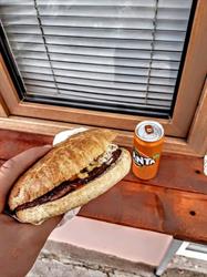 Fast Food ' La Fam. Mihai B&N '