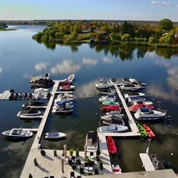 Cazare Ambarcatiuni si Skijeturi pe Lacul Snagov . NCDC Snagov Ghermanesti .