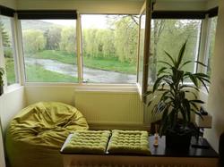 GREEN APARTMENT