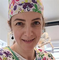 Dr. Oana Visan Medic Dentist