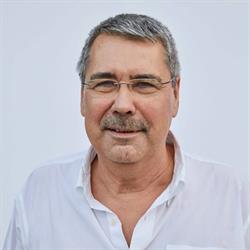 Dr. Niculescu