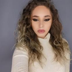 Stefania Make-up Artist & Cosmetic