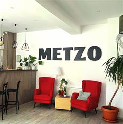 Metzo House