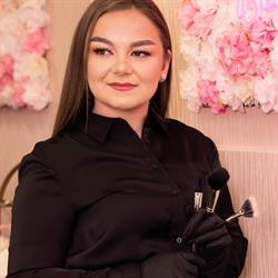 Alexandra Make up & Brows