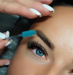 The Lashes By Daniela Marin