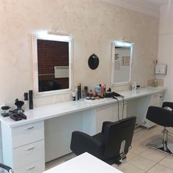 Hair Studio (frizerie - manichiura,pedichiură coafor)