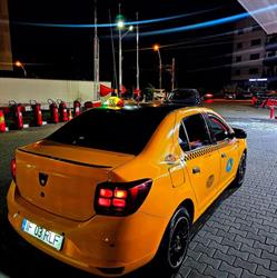 LaurmtoTaxi