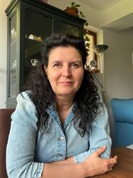 Roxana Florescu - terapeut sistemic cu formare în psihoterapia sistemică de familie şi cuplu