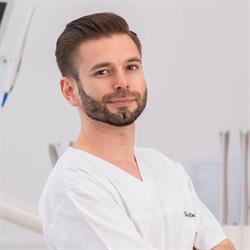Dr Radu Cozma - Cabinet stomatologic